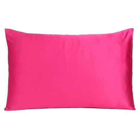 Homeroots 20 x 26 in. Fuchsia Dreamy Silky Satin Standard Size Pillowcases 387876